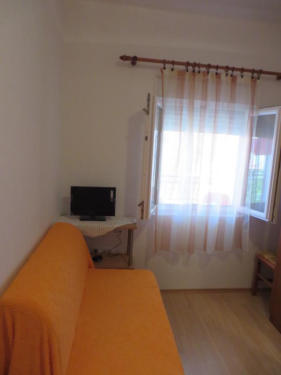 Apartment Cvita Biograd Na Moru Room photo