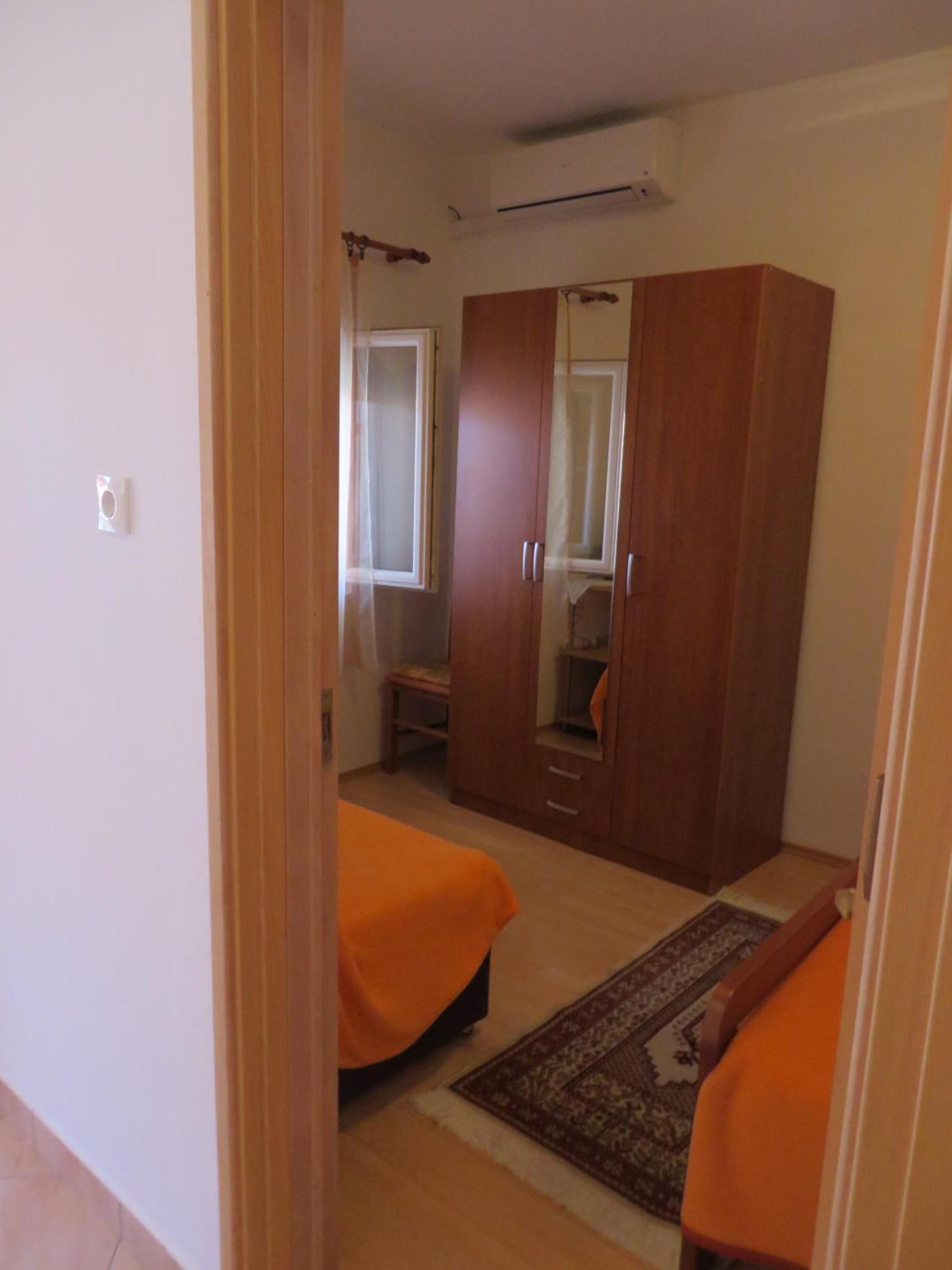 Apartment Cvita Biograd Na Moru Exterior photo