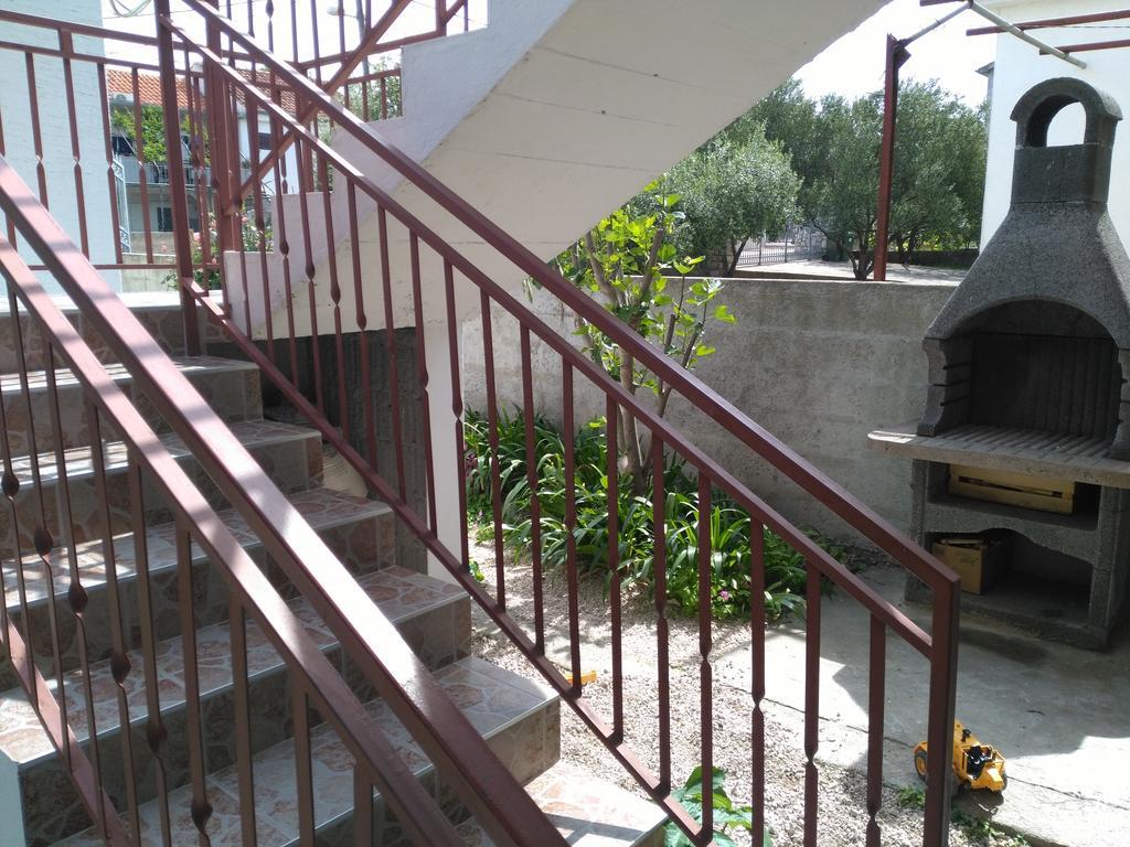 Apartment Cvita Biograd Na Moru Exterior photo